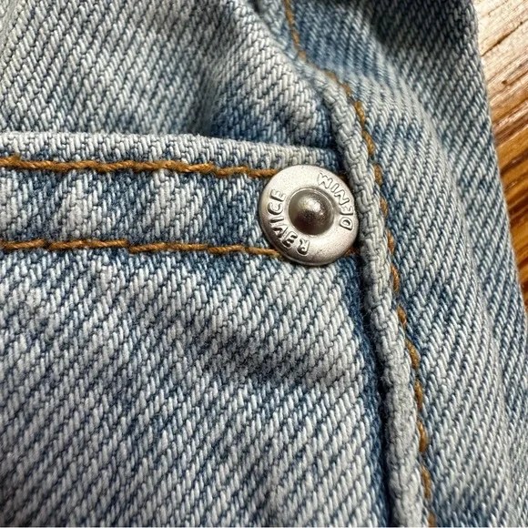 REVICE Denim Blue Ankle Cropped Jeans with Distressed Hem Size 26 Made in USA - Picture 11 of 16